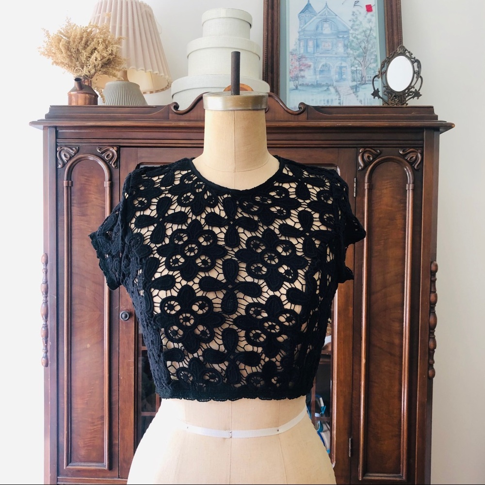 NWOT Black Lace Crop Top
